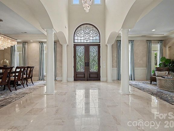 4th image of 7225 Governors Row