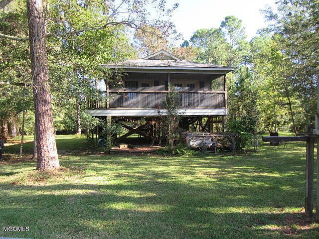 1st image of 3225 Bluewood Dr