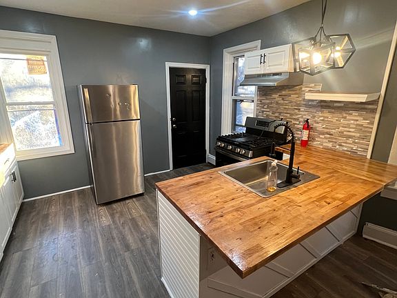 2nd image of 219 Rosemont Ave #1