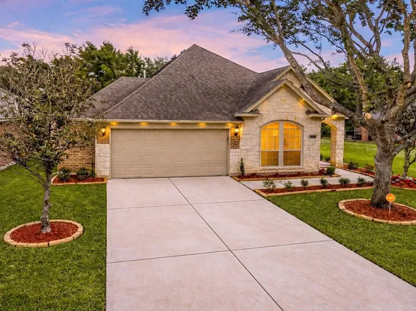 25826 Riverside Creek Dr, Richmond, TX 77406