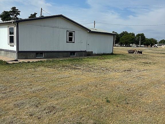 3rd image of 701 Kansas
