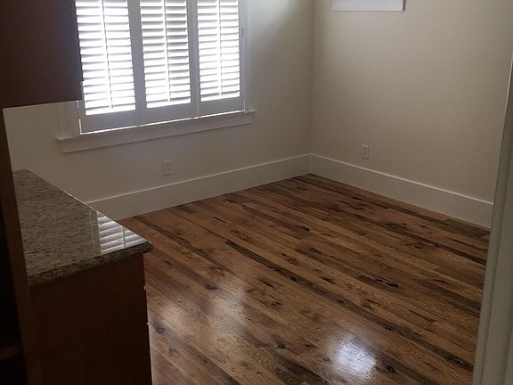 5th image of 553 E Ave