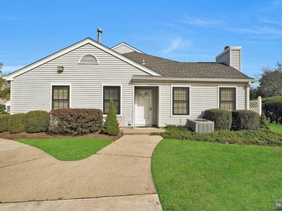37 Krinsky Ct, Mahwah, NJ, 07430
