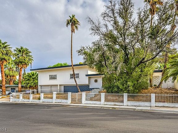 4th image of 3482 Pueblo Way