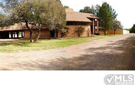 1st image of 715 Gary Ln