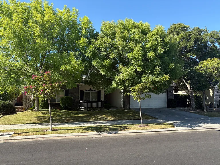 628 Prescott Ave — Photo 3