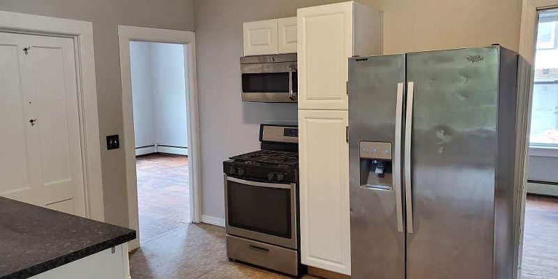 1st image of 22 Thompson St #1