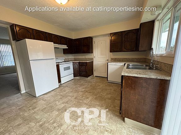 5th image of 124 Tilla Dr APT B