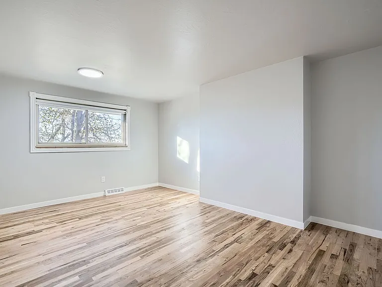 7055 S Costilla St — Photo 15