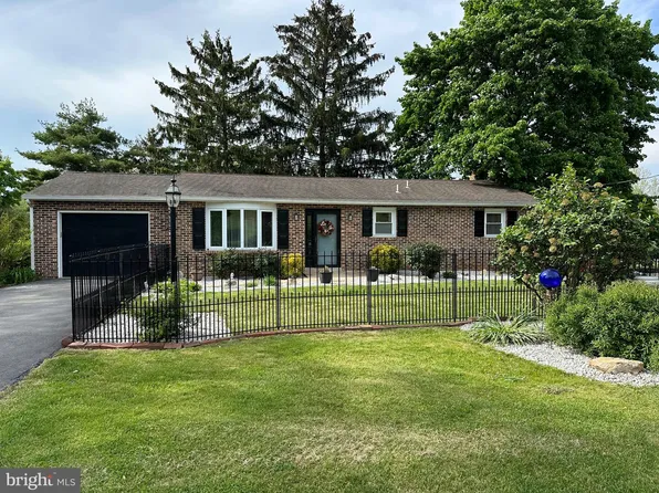 18 Junction Rd, Dillsburg, PA 17019