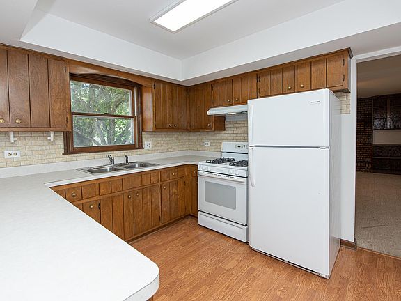 5th image of 25212 W Sandbank Dr