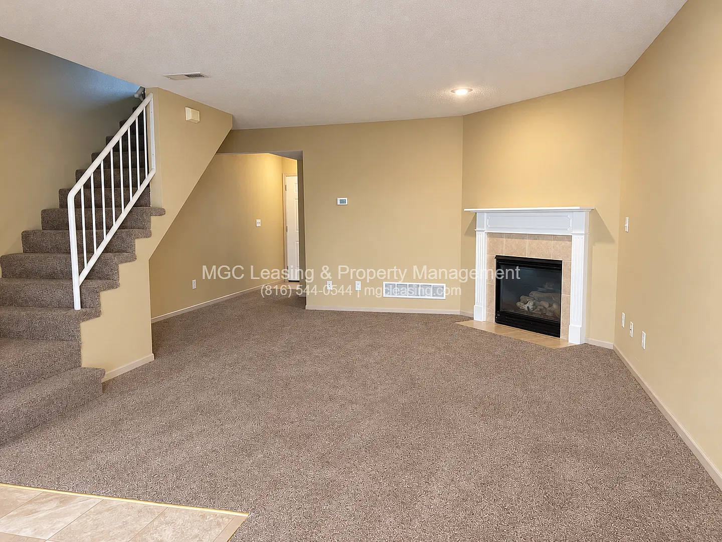 1016-1022 Garden Way — Photo 4