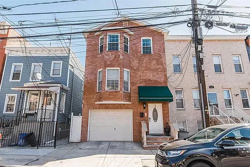 144 Webster Ave #1 Photo 1 144 Webster Ave #1 Photo 1