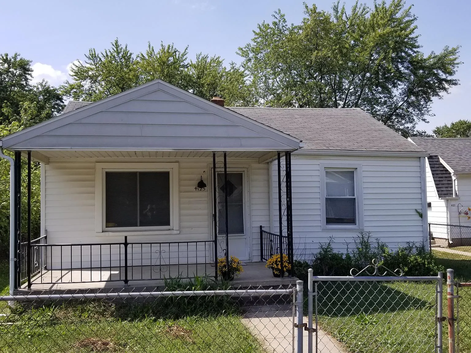 2 bed, 850 sqft, $1,095 — Photo 2