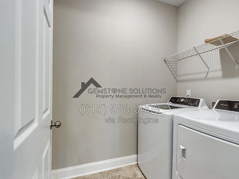 714 Hahn Ct — Photo 15