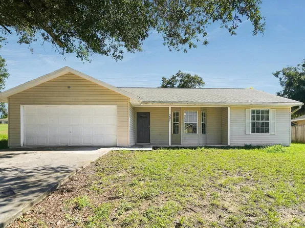 301 Morningview Dr, Eustis, FL 32726