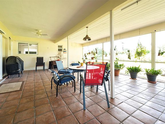 5th image of 7200 NW 10th Court