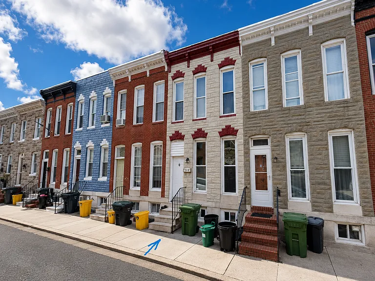 1516 Clarkson St — Photo 1
