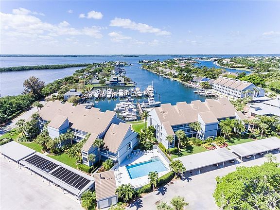 4th image of 2135 Windward Way #208