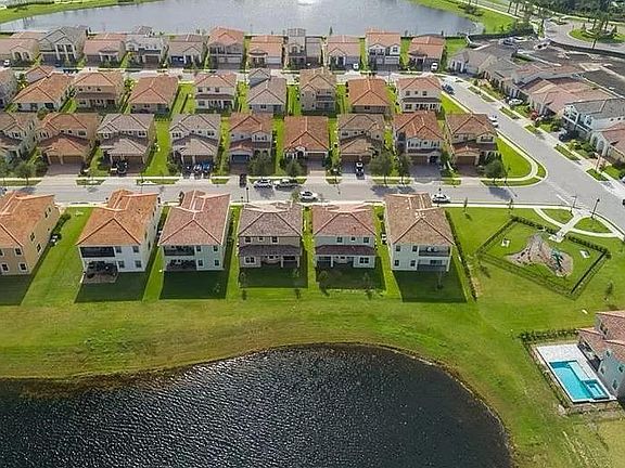 2nd image of 10425 Siddington Dr