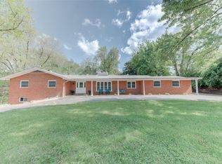 2080 Country Club Rd, Saint Charles, MO 63303