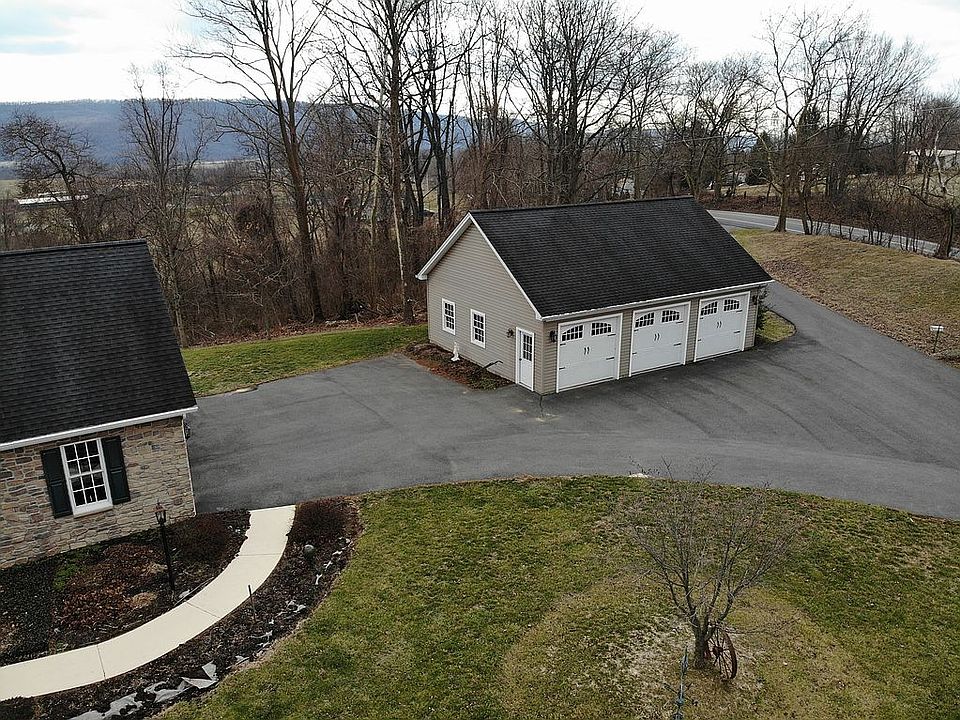 2nd image of 667 S River Rd