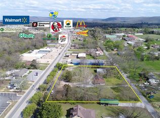 305 Service St, Mountain View, AR 72560