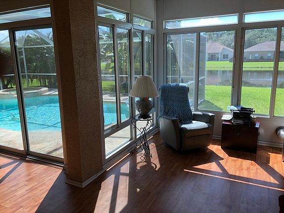 4th image of 12020 Northumberland Dr