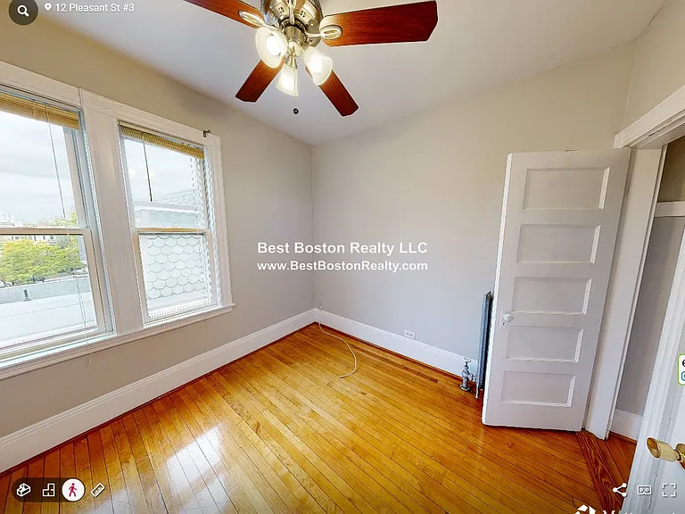 12 Pleasant St #3 — Photo 3