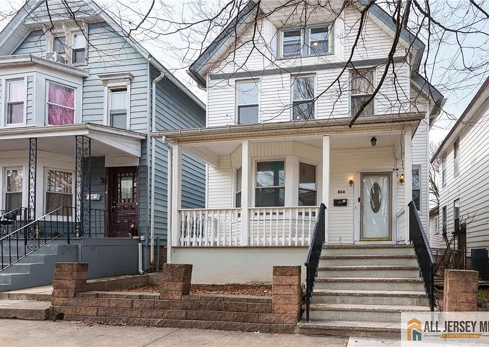 264 Seaman St #1