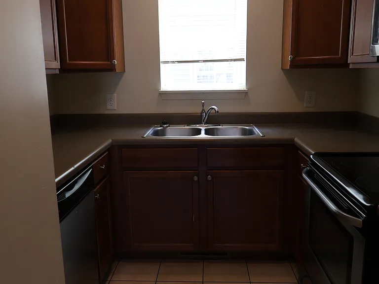 1427 Sycamore St #1 — Photo 12