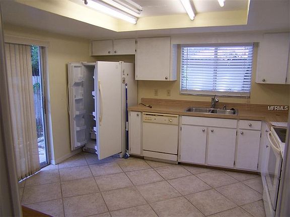 3rd image of 113 Todd Dr