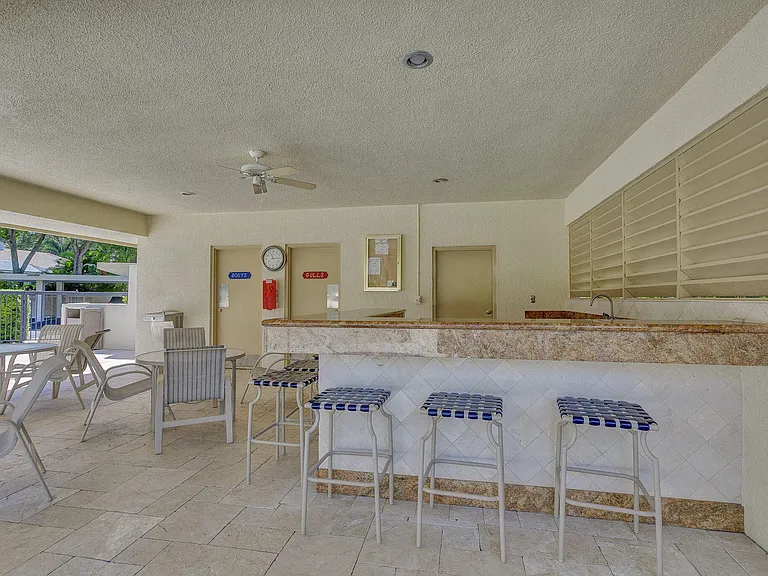 318 Oak Harbour Dr #318 — Photo 40