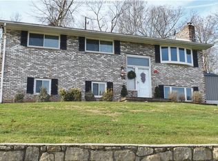 6021 Skylark Ln, Charleston, WV 25312