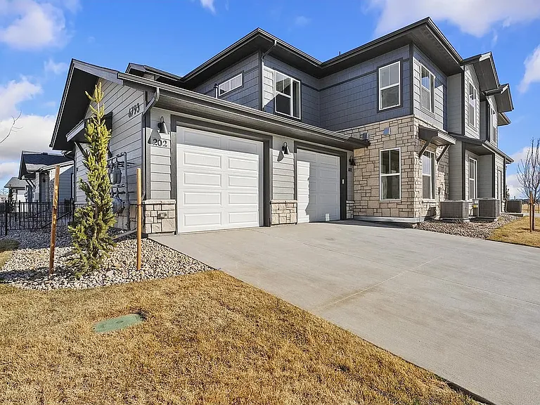 6793 Maple Leaf Dr #202 — Photo 16