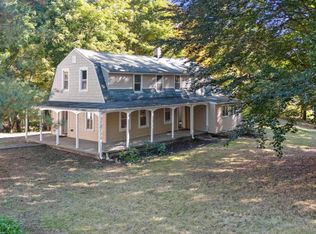 63 Old Colchester Rd, Quaker Hill, CT 06375
