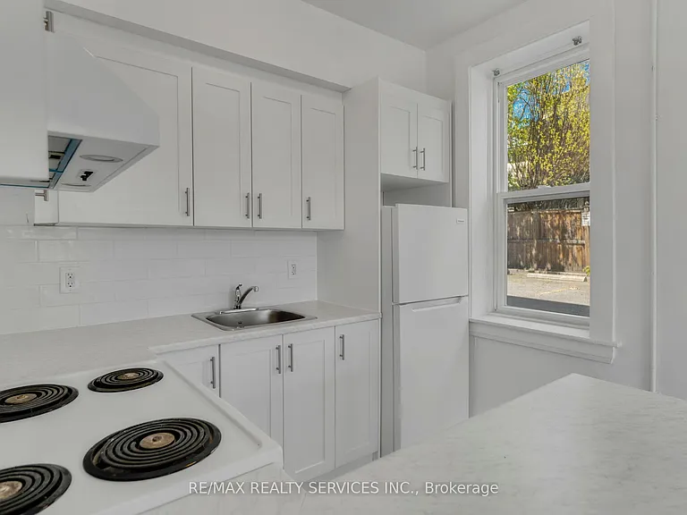 104 Sherman Ave S #4 — Photo 7