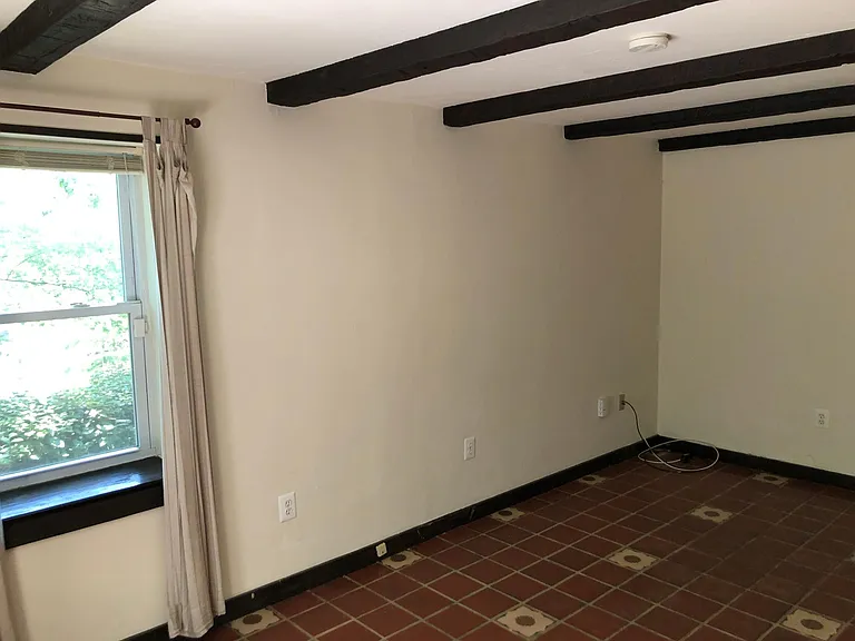 Guest suite and window