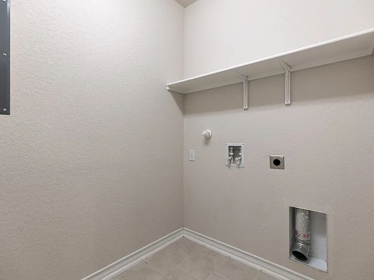 9819 Bratten Rise — Photo 31