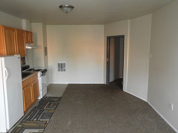 4th image of 2042 N Bambrey St #3