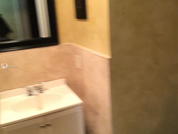 3rd image of 13025 SW 107th Ter Unit 1