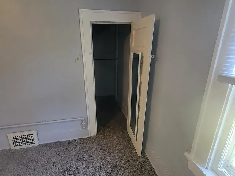 Unit Photo