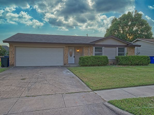 517 Southlake Dr