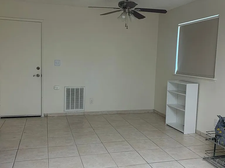 14539 Blowers St — Photo 8