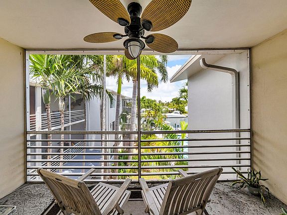 2nd image of 1535 SE 15TH Street #305