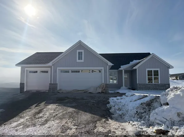 1415 Divinity Dr, De Pere, WI 54115