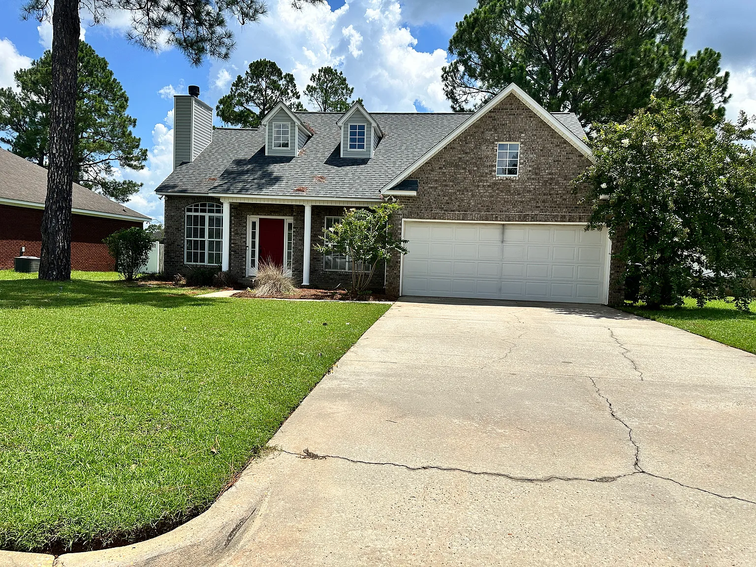 3 bed, 1399 sqft, $1,800 — Photo 2