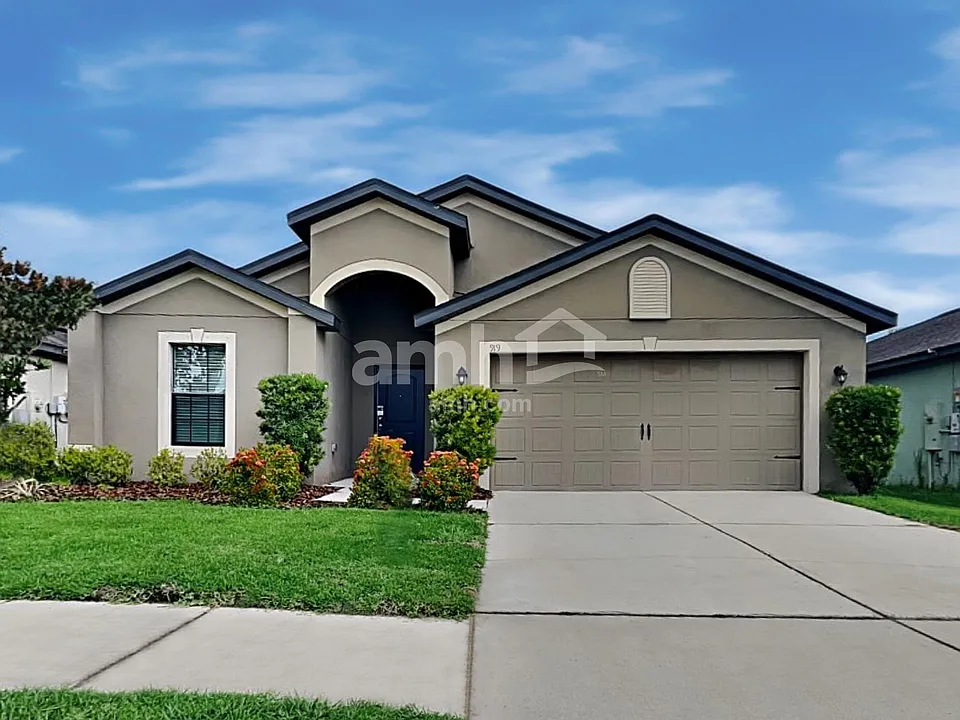 919 Wynnmere Walk Ave
