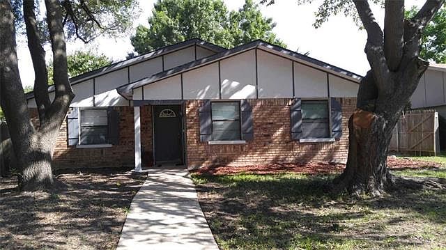 1st image of 2621 Branch Oaks Dr