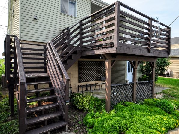 410 Pike St #2